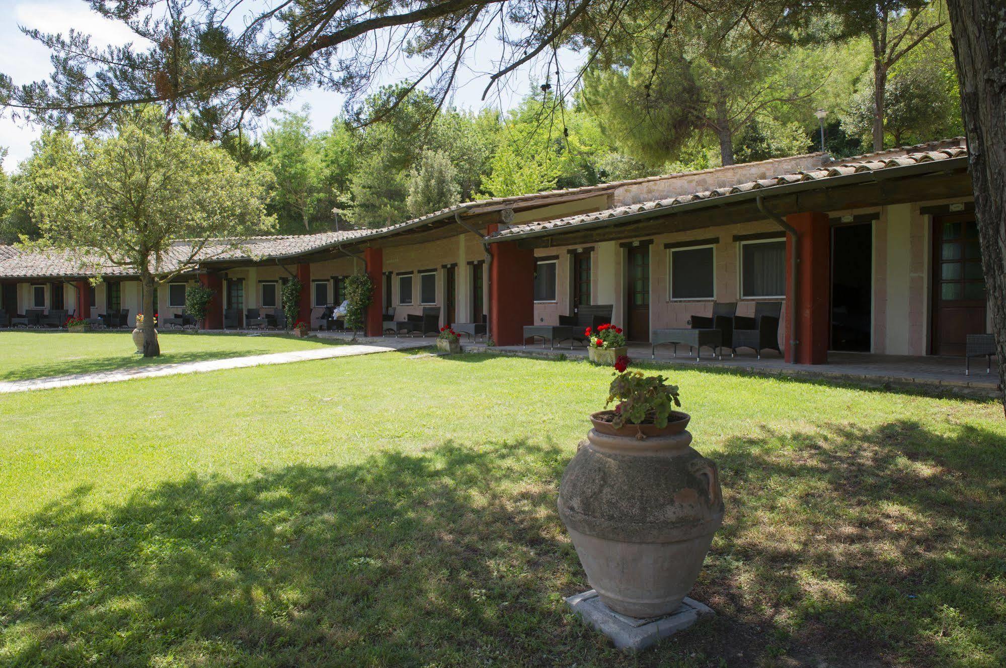 Hotel Il Poggio Dei Pettirossi Bevagna Zewnętrze zdjęcie