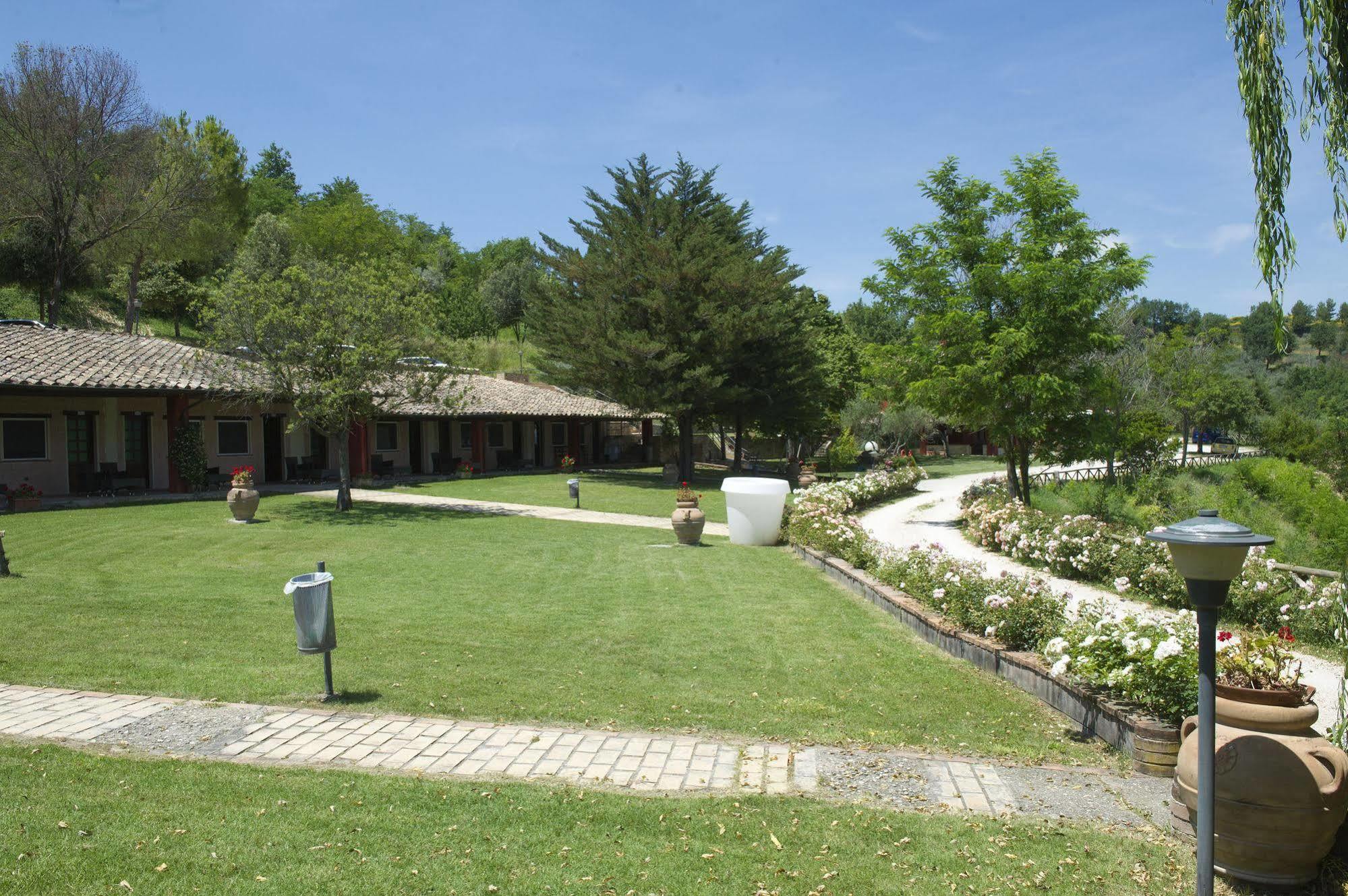 Hotel Il Poggio Dei Pettirossi Bevagna Zewnętrze zdjęcie